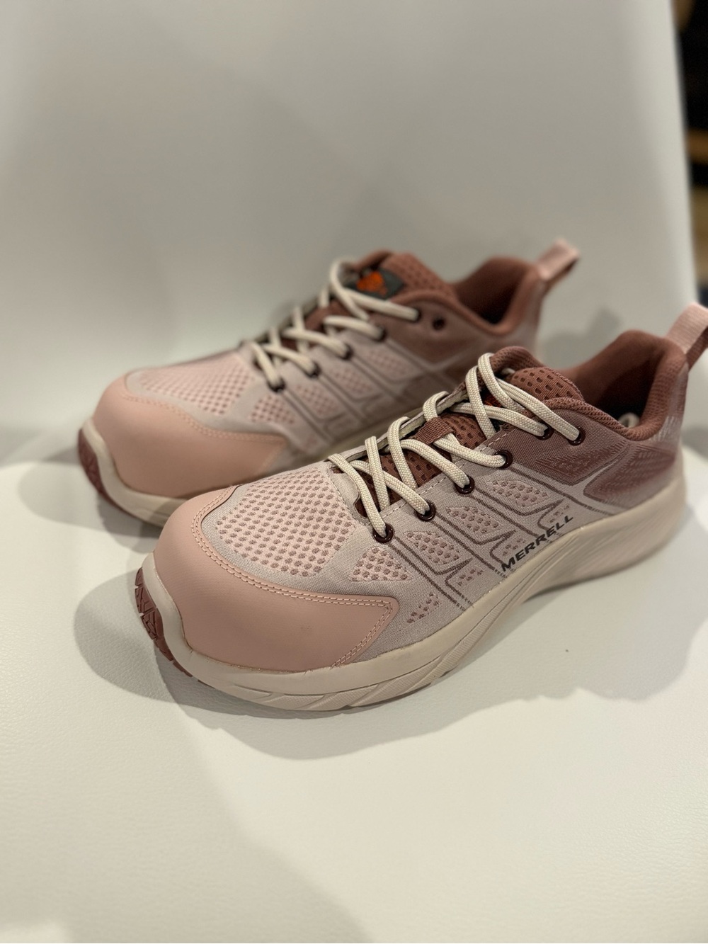 ☀️🌊Merrell Women's Pink Mesh Athletic Work Sneakers with hard toe NWT